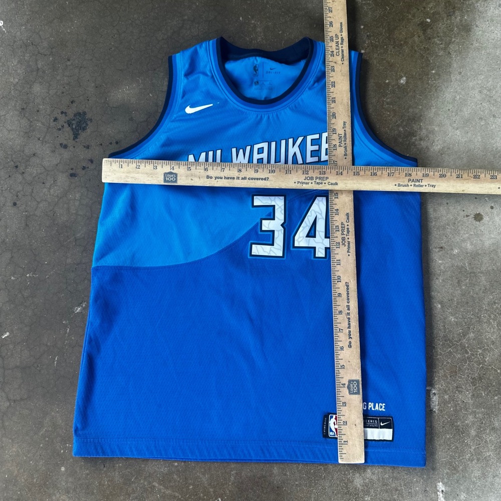 Nike Jersey Kids Large Blue Excellent Milwaukee Bucks Giannis Antetokounmpo 34 - Picture 5 of 5